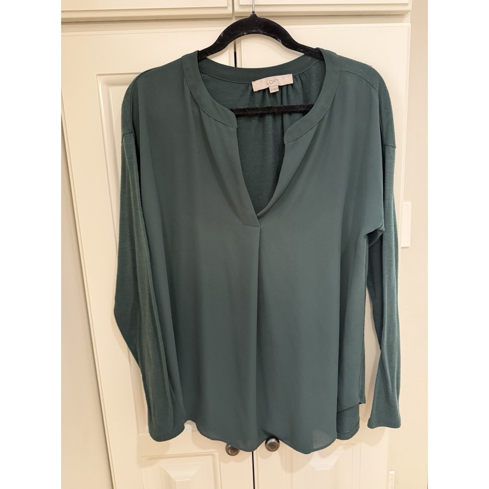 LOFT Green Mixed Media‎ Split Neck Blouse Top Women's Medium Long Sleeve